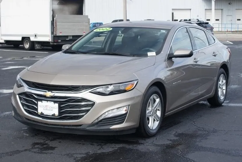 2022 Chevrolet Malibu 1LT photo 1