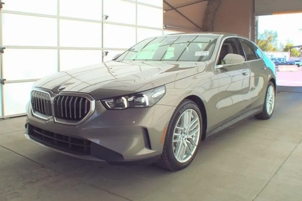 2025 Bmw 540i xDrive photo 1