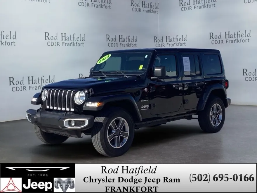 2023 Jeep Wrangler Sahara photo 1