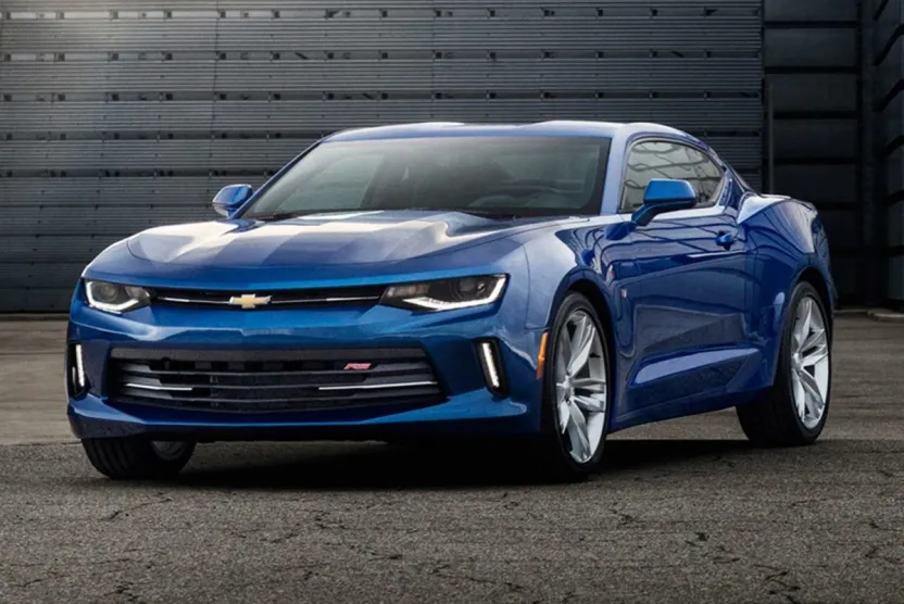 2017 Chevrolet Camaro 1LT photo 1
