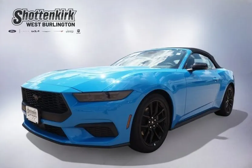 2025 Ford Mustang EcoBoost Premium photo 1