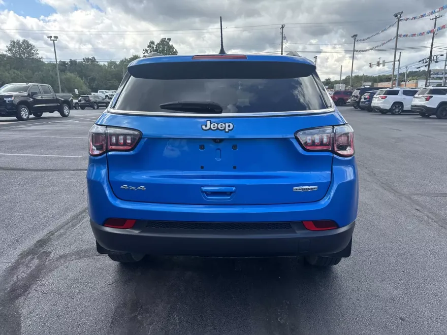 2020 Jeep Compass Latitude photo 1