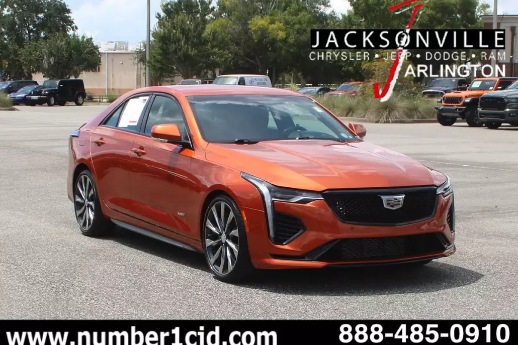 2022 Cadillac CT4 photo 1