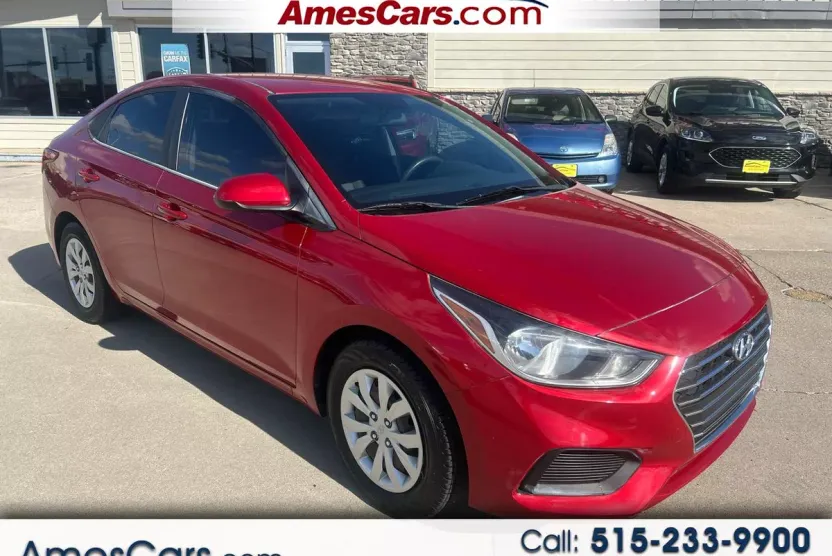 2020 Hyundai Accent SE photo 1