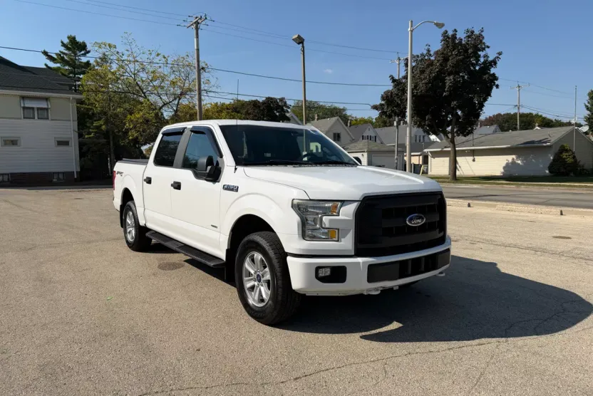 2015 Ford F-150 XL photo 1
