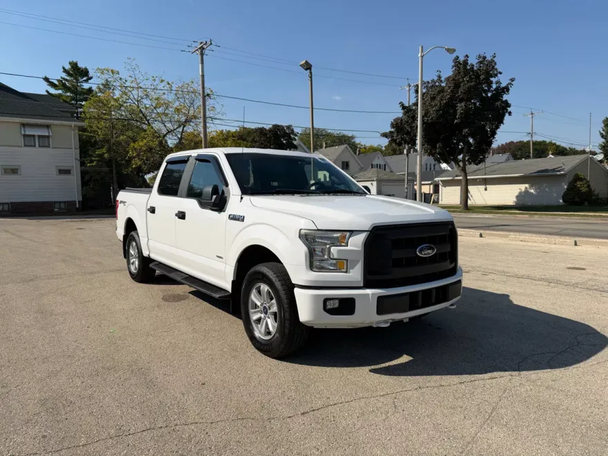 2015 Ford F-150 XL photo 1