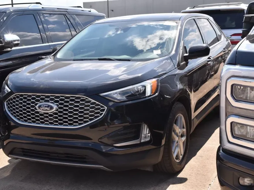 2024 Ford Edge SEL photo 1