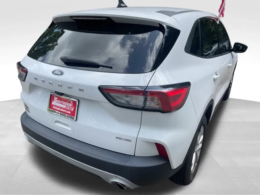 2021 Ford Escape SE photo 1