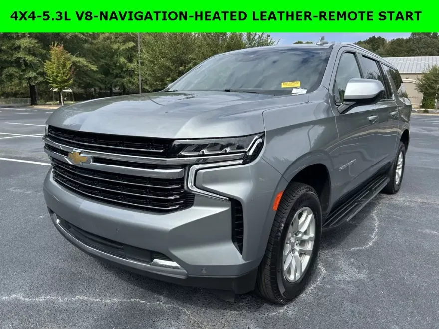 2023 Chevrolet Suburban LT photo 1