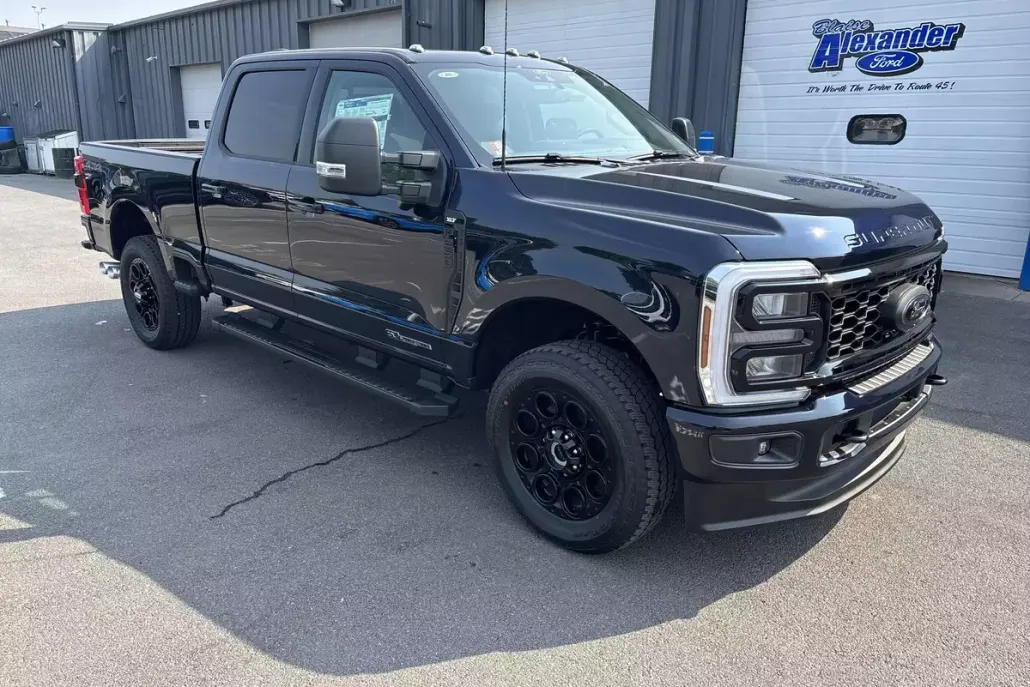 2025 Ford F-250 XLT photo 1