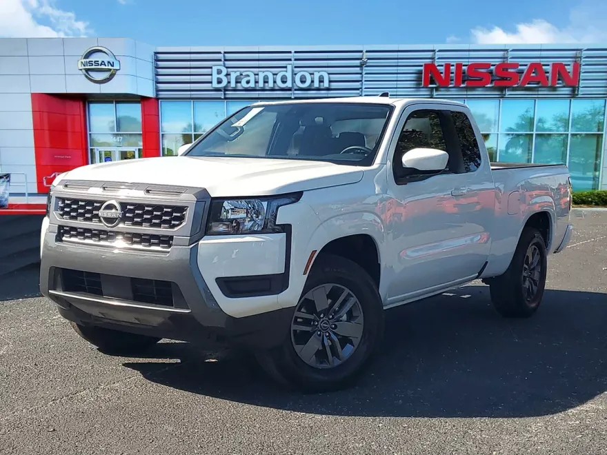 2025 Nissan Frontier SV photo 1