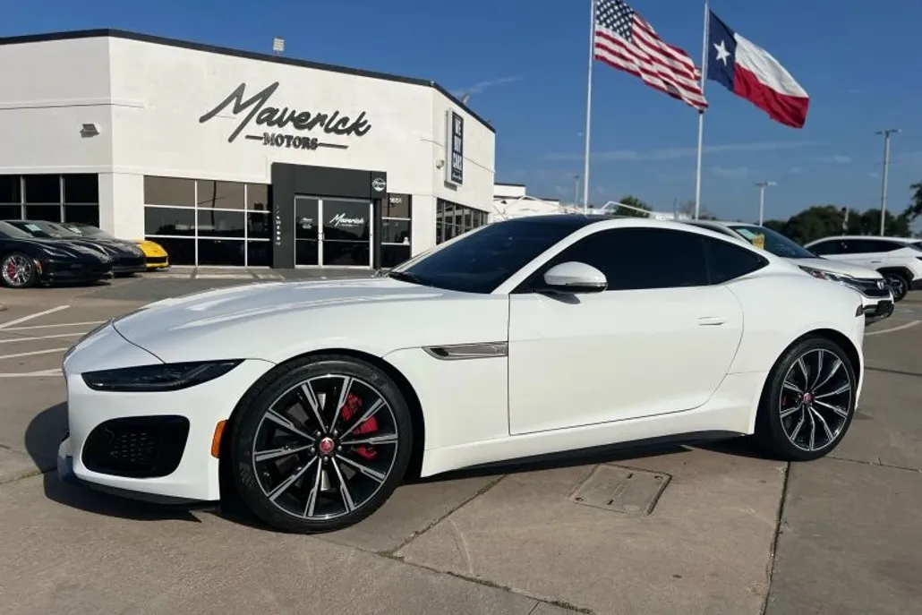 2021 Jaguar F-TYPE R photo 1