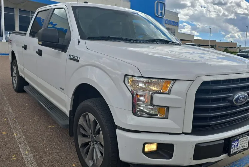 2017 Ford F-150 XL photo 1