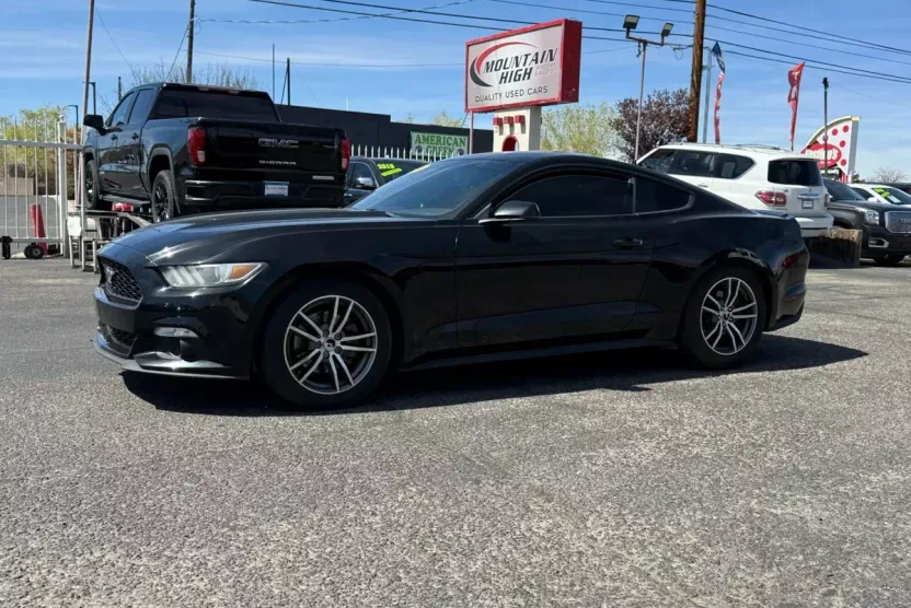 2015 Ford Mustang EcoBoost Premium photo 1