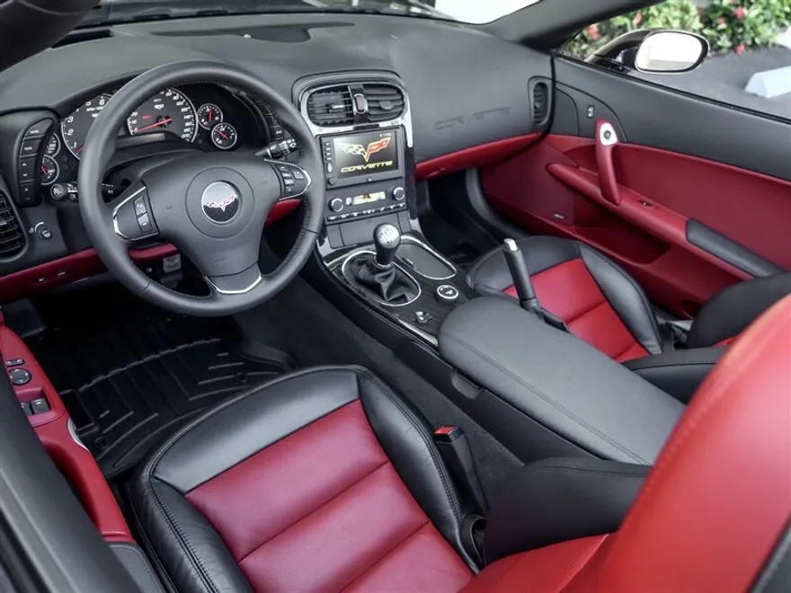 2013 Chevrolet Corvette 427 Collector Edition photo 2