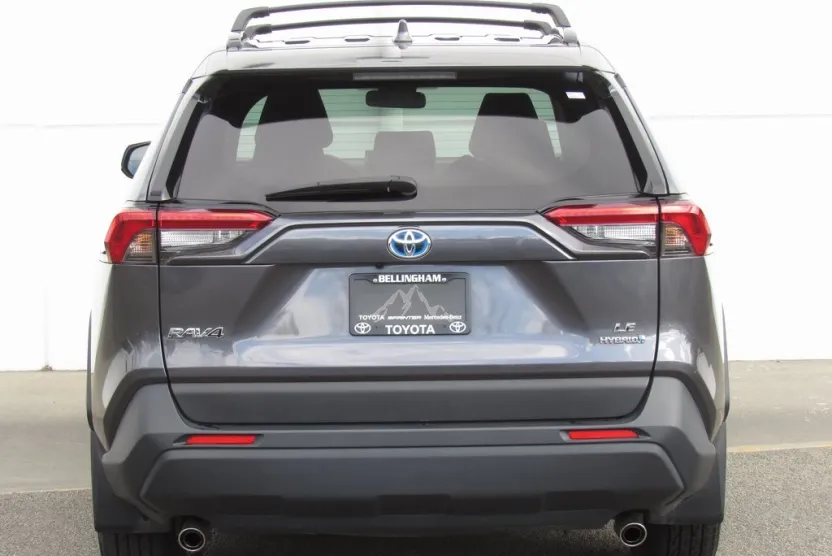 2022 Toyota RAV4 Hybrid LE photo 1