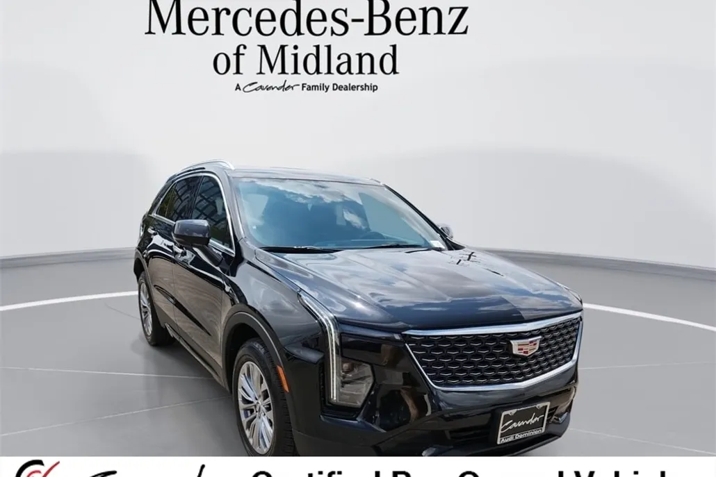 2024 Cadillac XT4 Premium Luxury photo 1