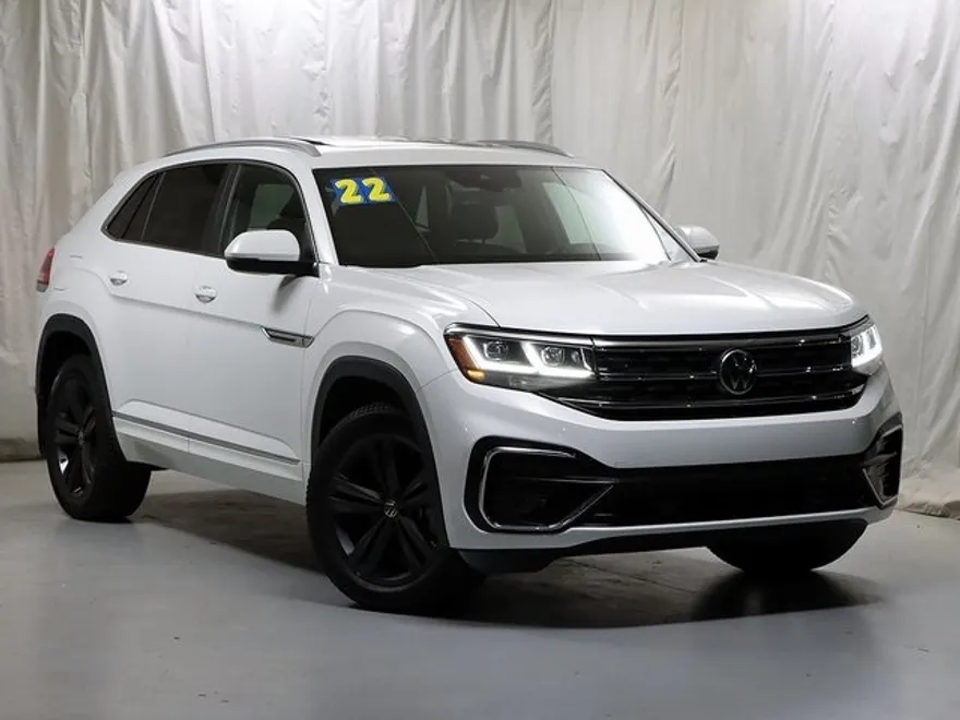 2022 Volkswagen Atlas Cross Sport SEL R-Line photo 1