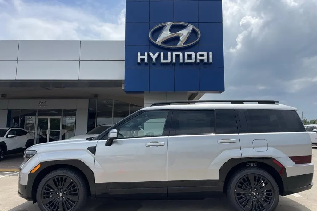 2025 Hyundai Santa Fe Calligraphy photo 1