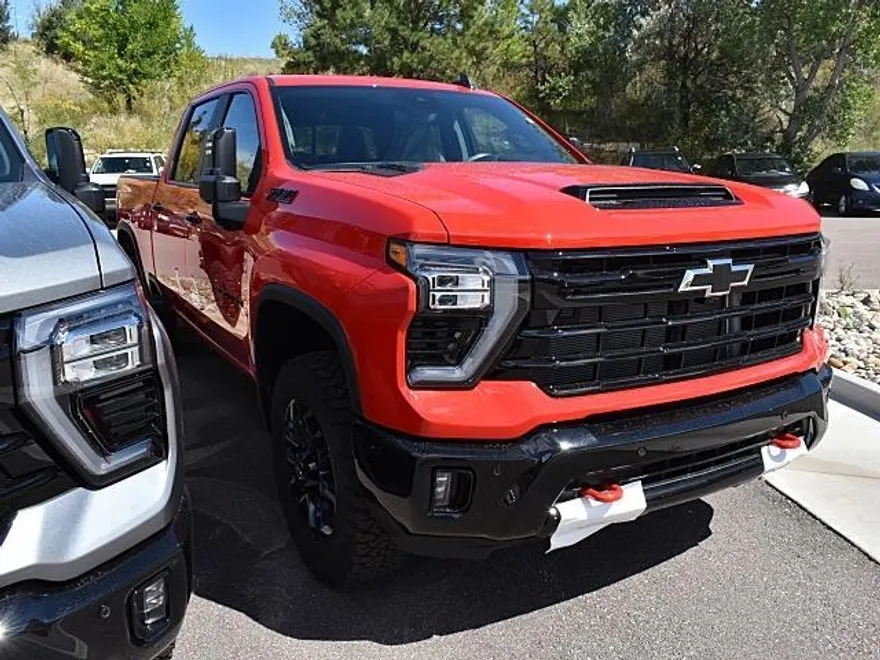 2026 Chevrolet Silverado 2500HD LT photo 1