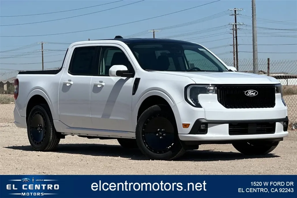 2025 Ford Maverick photo 1