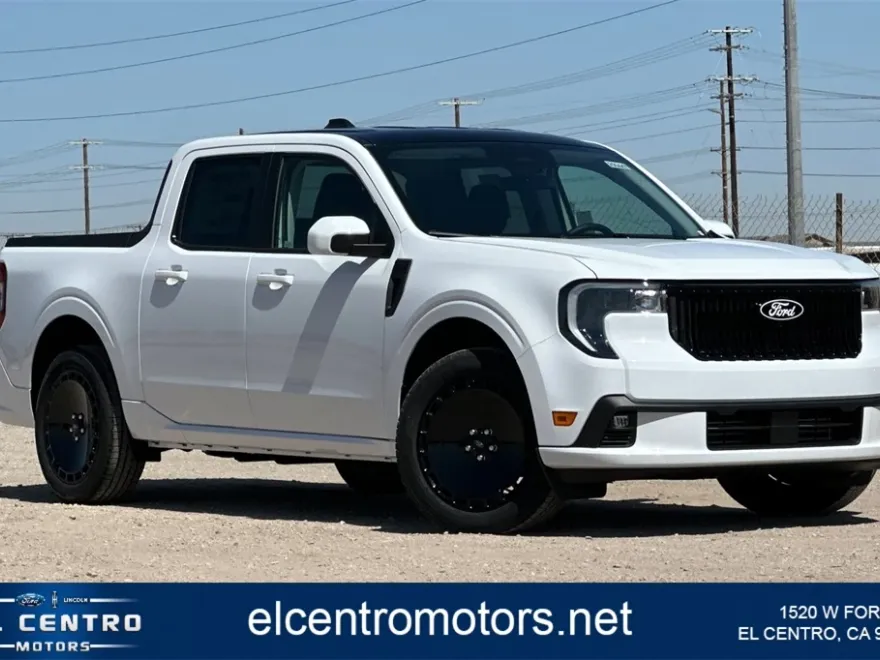 2025 Ford Maverick photo 1