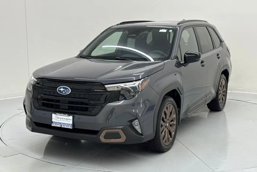 2025 Subaru Forester Sport photo 1