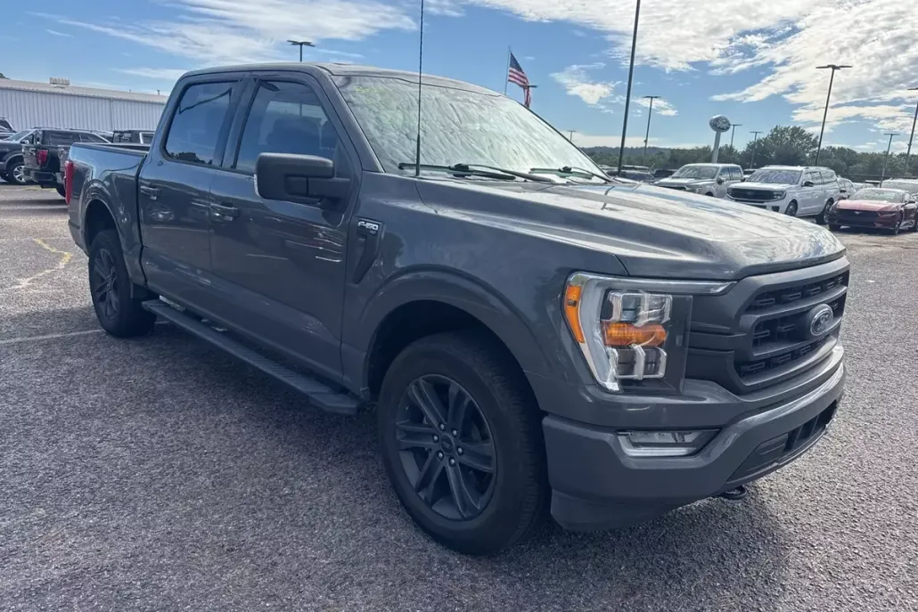 2021 Ford F-150 XLT photo 1