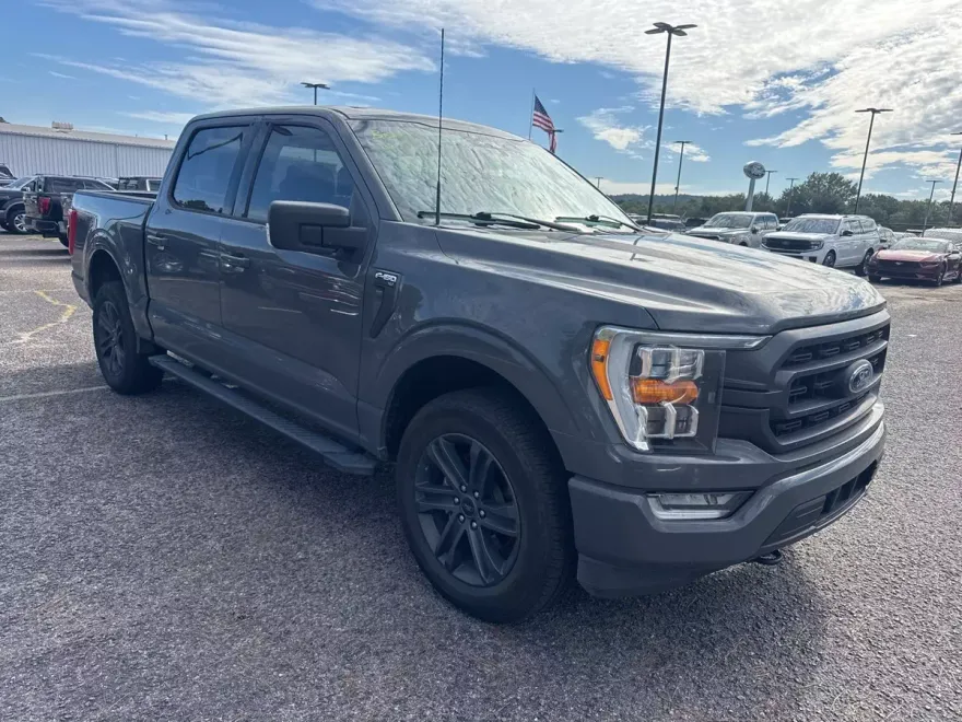 2021 Ford F-150 XLT photo 1