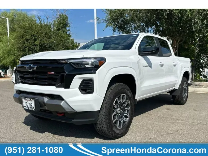 2024 Chevrolet Colorado Z71 photo 1