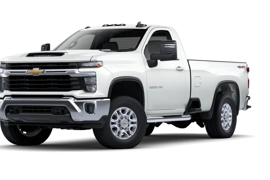 2025 Chevrolet Silverado 3500HD LT photo 1