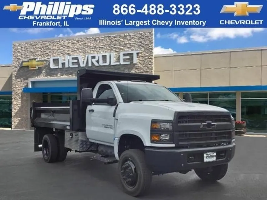 2024 Chevrolet Silverado 5500HD Work Truck photo 1