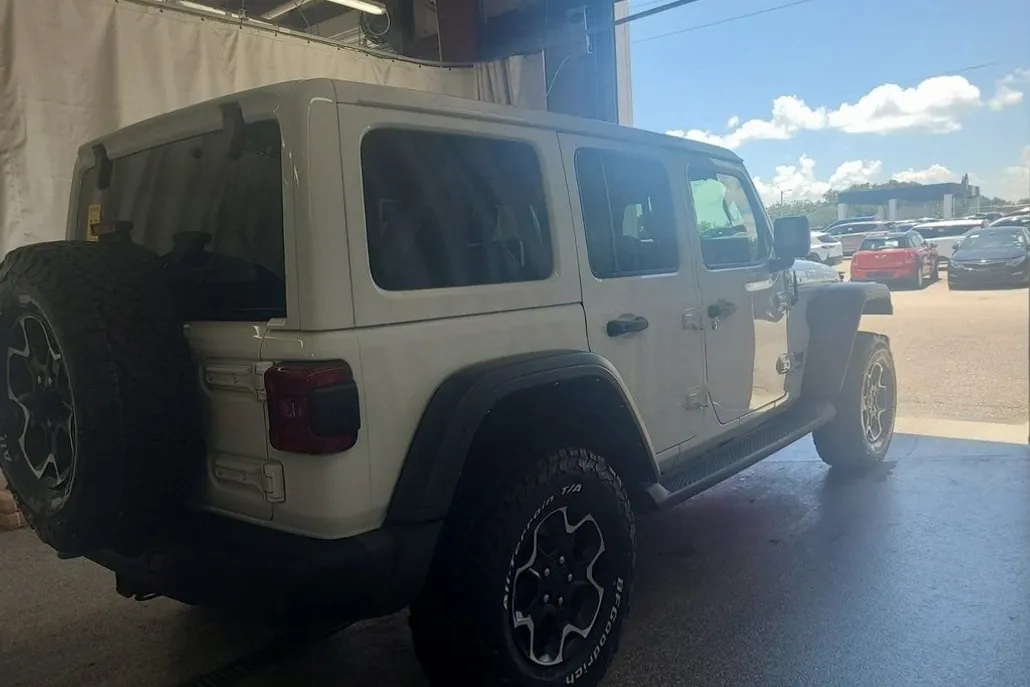 2022 Jeep Wrangler 4xe Unlimited Rubicon photo 1