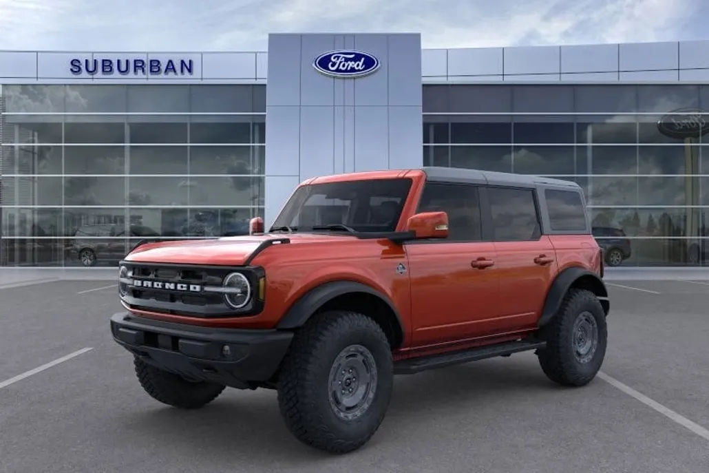 2024 Ford Bronco Outer Banks photo 1