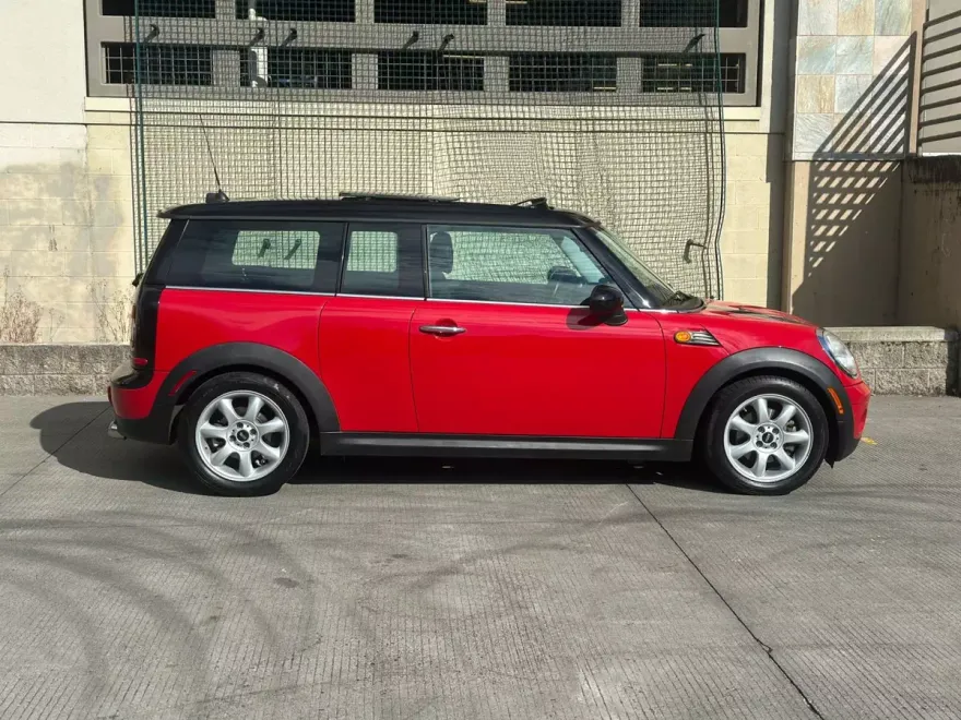 2009 Mini Clubman Base photo 1