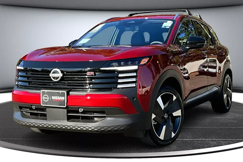 2026 Nissan Kicks SR photo 1