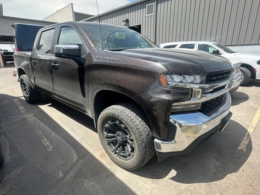 2020 Chevrolet Silverado 1500 LT photo 1