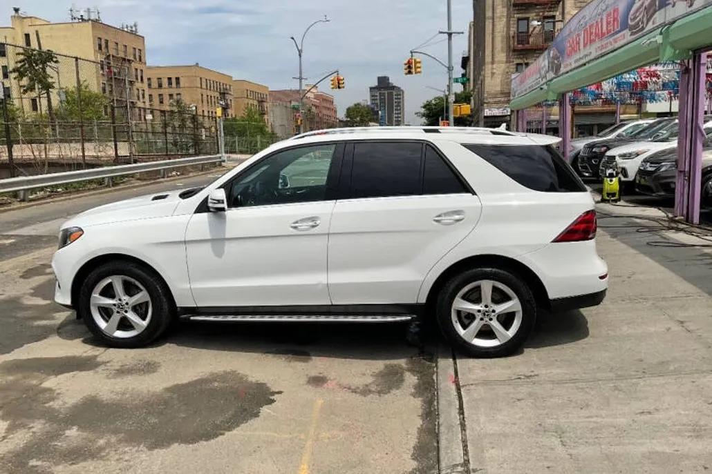 2017 Mercedes Benz GLE 350 4MATIC photo 1