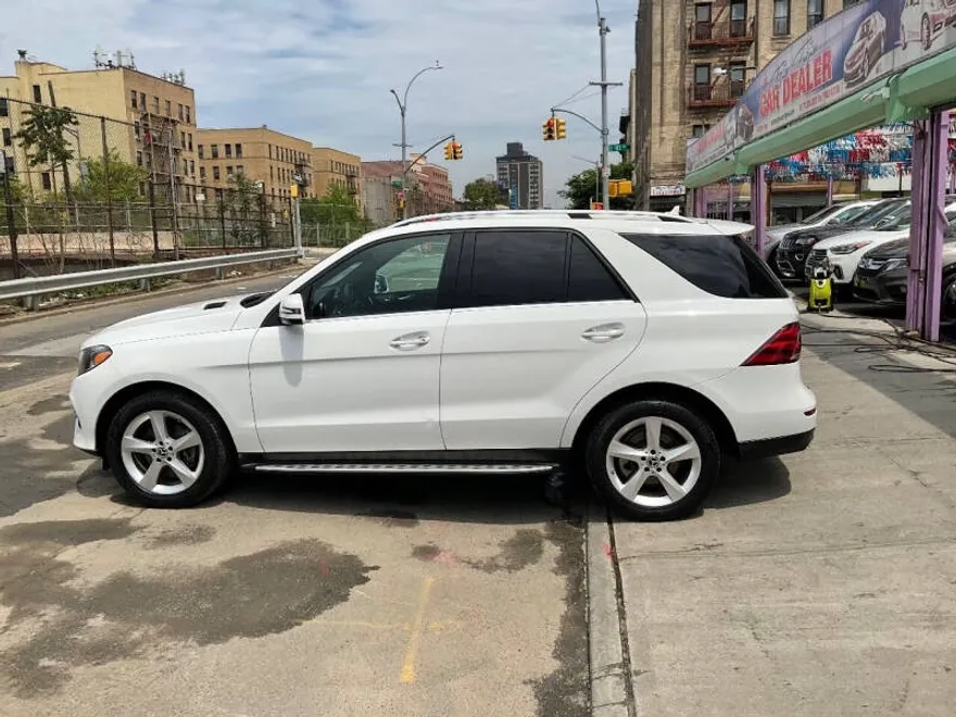 2017 Mercedes Benz GLE 350 4MATIC photo 1
