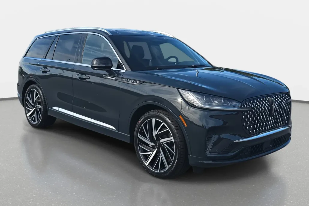2025 Lincoln Aviator Black Label photo 1