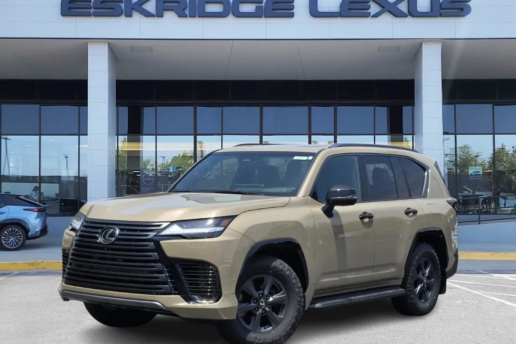 2025 Lexus LX photo 1