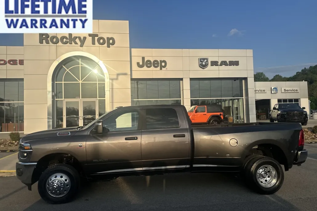 2025 Ram 3500 Big Horn photo 1