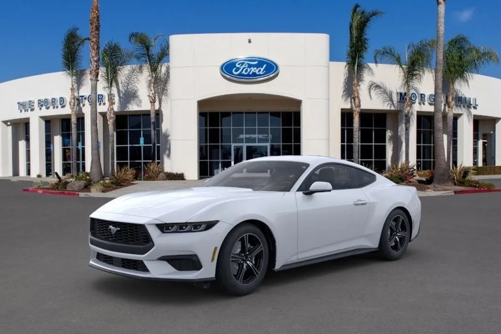 2025 Ford Mustang EcoBoost photo 1