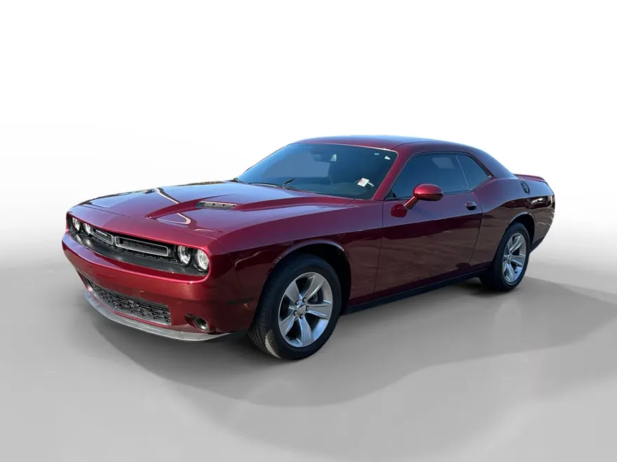 2021 Dodge Challenger SXT photo 1