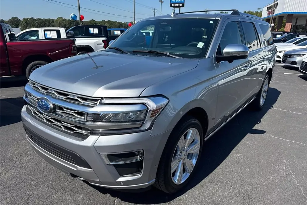 2024 Ford Expedition MAX Platinum photo 1