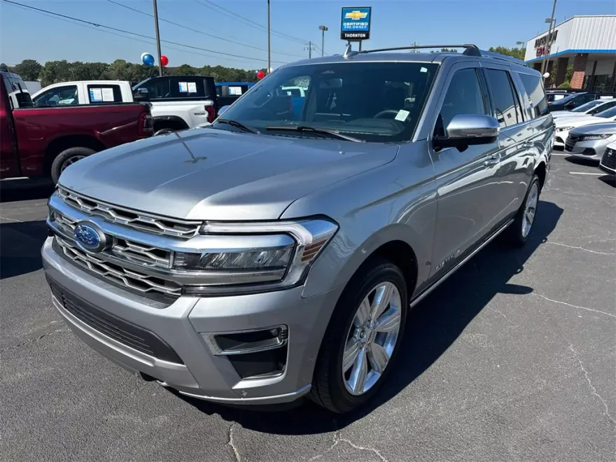 2024 Ford Expedition MAX Platinum photo 1