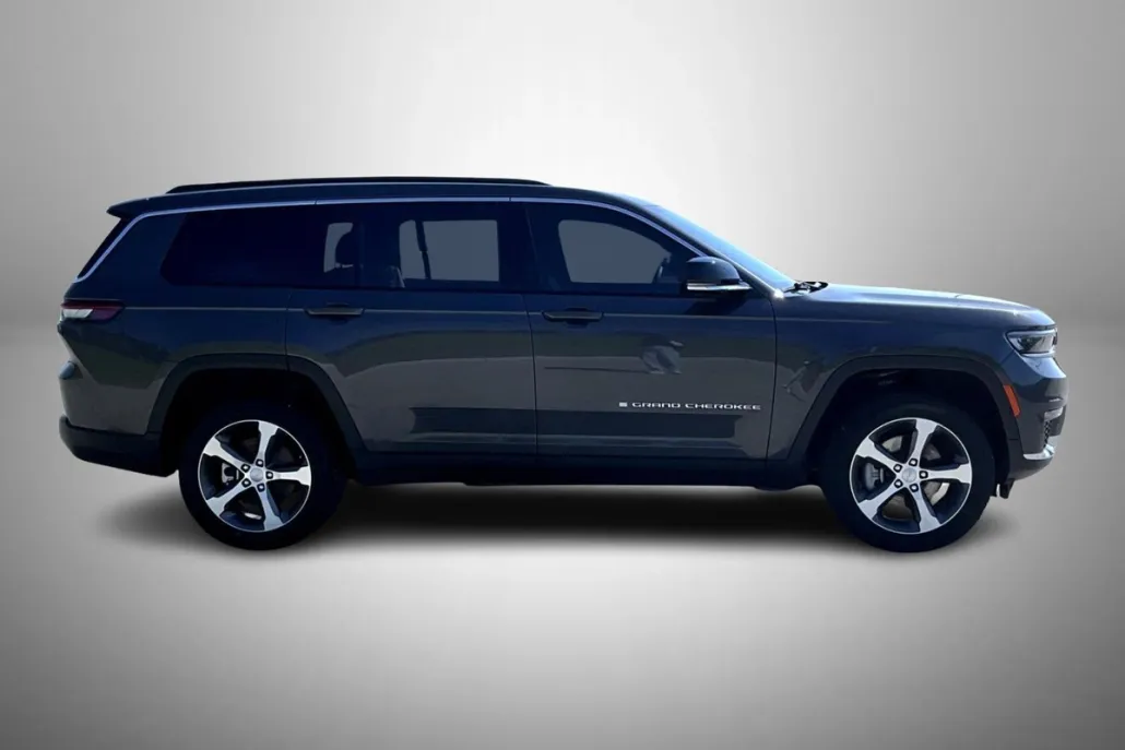 2024 Jeep Grand Cherokee Limited photo 1