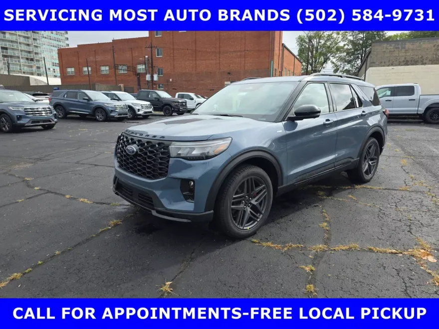 2025 Ford Explorer ST-Line Sport photo 1