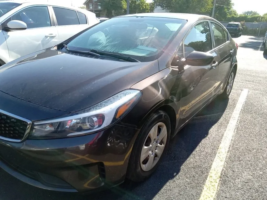 2018 Kia Forte LX Base photo 1