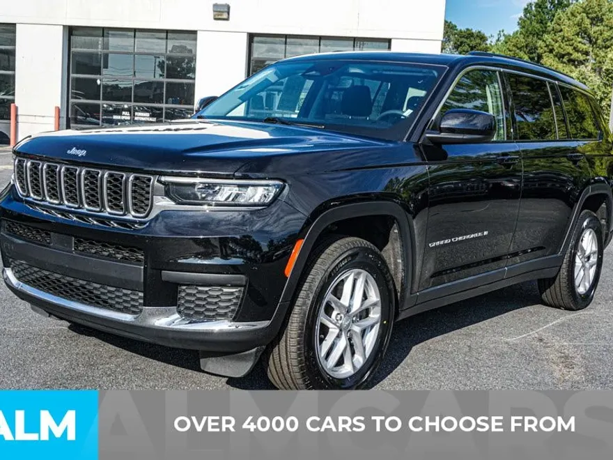 2023 Jeep Grand Cherokee Laredo photo 1